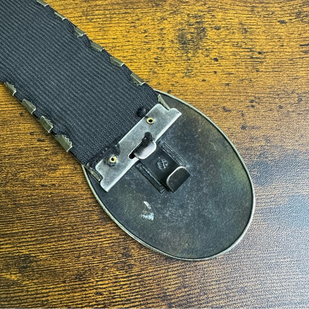 Western Style Concho Stretch Belt Gunmetal Black Oval Buckle Embossed Floral M - Picture 12 of 16